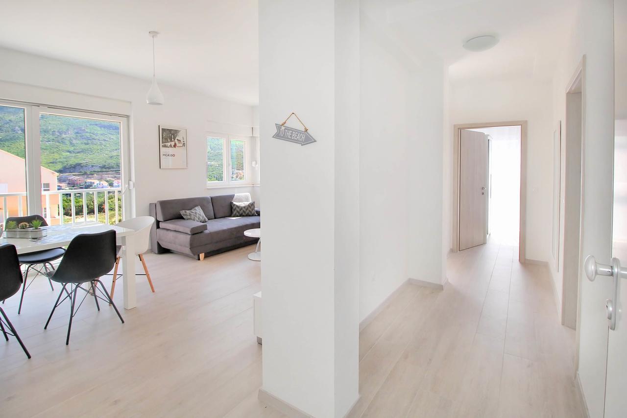 קאבטאט Bacan Family Apartments מראה חיצוני תמונה
